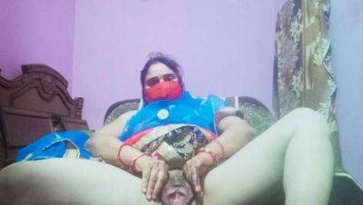 Gujarati Bhabhi in Lehanga Choli Fingering Her Hairy Pussy - Sexy Gunjan - porntry.com - India