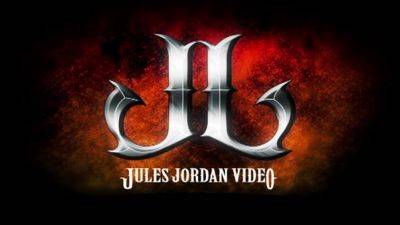 Jenna Haze Perverted Glory Hole Sex Booth - Exclusive Scene - JulesJordan - hotmovs.com