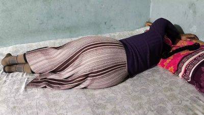 Desi Bhabhi Caught Resting, Hardcore Ass Fucking in Her Room - SAFI TV - porntry.com - India