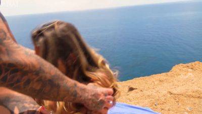 Lily Veroni - Lily Veroni gets her ass pounded on the Cliff & takes a cum load in her ass - sexu.com