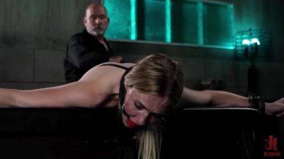 Rebel Rhyder - Rebel Rhyder Takes A Beating - videomanysex.com
