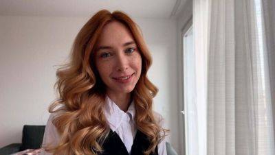 Skinny Teen Secretary Gets Cum on Her Pussy During Boss Role Play - Loly Nebel - veryfreeporn.com - Russia
