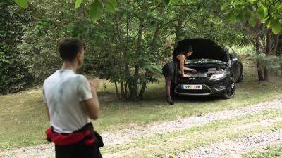 MATURE4K. Gorgeous Texas Patti is having kinky sex with a huge cock in the woods - hotmovs.com