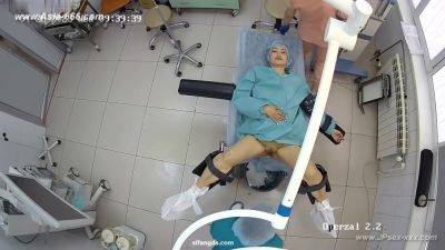 Peeping Hospital patient.36 - hotmovs.com