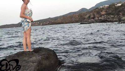 ElivaLove Outdoor Fuck: Fish Food Fantasy in HD - xxxfiles.com - Italy