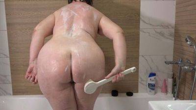 Hot Mature Wife with Big Tits and Big Ass Takes a Soapy Shower - PAWG MILF in Action - porntry.com