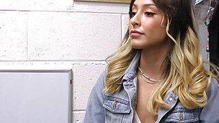 Clothes stealing Latina rides security guards cock - ah-me.com