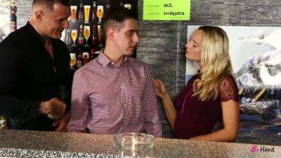 Bi Hard - 2 Studs And 1 Chick - videomanysex.com