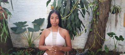 That Little Skirt Looks So Pretty On You - hclips.com - Colombia