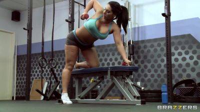 Big Tits At The Gym With Jordan Ash, Bella Reese - Brazzers - hotmovs.com - Jordan
