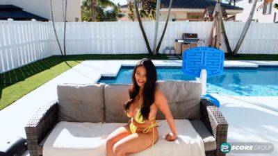 Watch Lollypop GCup's big tits get drenched in cum by the pool - sexu.com
