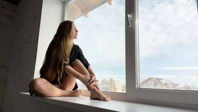 Stacy_via Teases Strangers with Risky Public Masturbation by the Window - Squirting Orgasm & Moaning - veryfreeporn.com - Russia