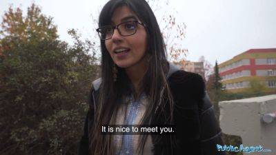 Aaliyah Yasin gets down & dirty with a stranger in a public washroom - sexu.com - Britain - Pakistan