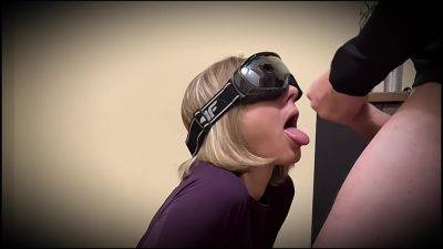 Stepsis Gives Me A Perfect Blowjob Apres-ski - hclips.com