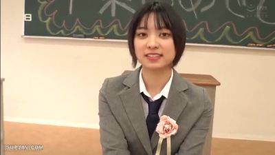 250325つい先程まで高校生やってた美女e3 - senzuri.tube