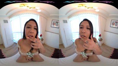 Serena Santos - Busty Latina Beauty Masturbates With Her Toy With Virtual Reality And Serena Santos - upornia.com