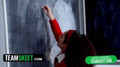 Watch these class bully's pet pixie Smalls get double stuffed & mouth filled with jizz - sexu.com