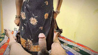 Desi Aunty Gullnazkhan Sucks Neighbor's Big Dick - Hot Indian Amateur Blowjob with Hindi Audio - veryfreeporn.com - India - Pakistan