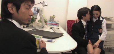 The new office intern gets initiated with a blowbang - inxxx.com - Japan