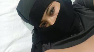 Cum On Burka, Beautiful Hungry Eyes Of A Muslim Girl - desi-porntube.com - India