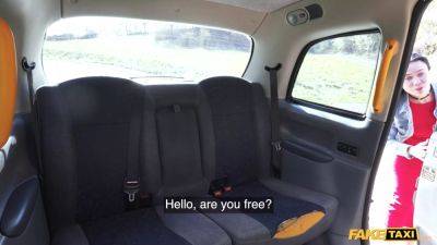 Faux cab nice and innocent chick uses her juicy Big Ass to pay for her rail - sexu.com