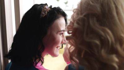 Naughty cheerleaders tempt nerdy friend into hot group sex - hotmovs.com