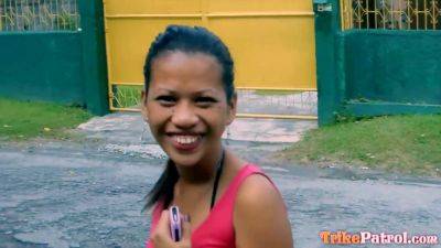 Filipina Nude Shows Plump Tits And Sexy Body At Trike Patrol - hotmovs.com - Philippines