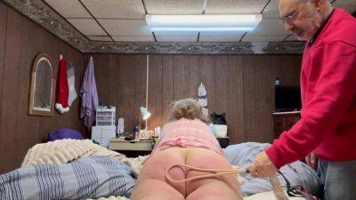Submissive C Faces A Reminder - hclips.com