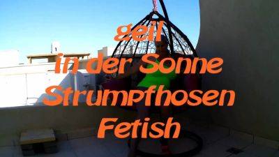 Horny In The Sun - Pantyhose Fetish - hclips.com
