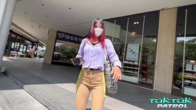 Nude Thai Gets Hard Dick Treatment In Debut At Tuktuk Patrol - hotmovs.com - Thailand