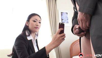 Reiko Kobayakawa - Reiko Kobayakawa Hot Japanese Babe Fingering Her Wet Pussy in Hotel Room - HD Solo Masturbation - xxxfiles.com - Japan