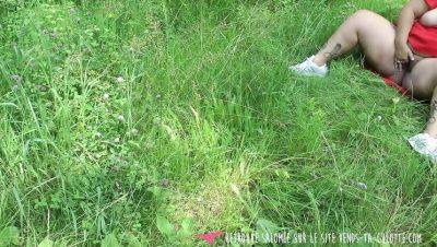 French BBW Amateur Fingering Her Hairy Pussy Outdoor - Big Natural Tits & Big Ass - veryfreeporn.com - France