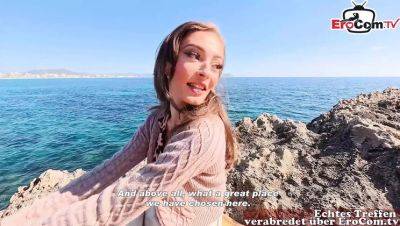 Jean Pallett - German Teen Becky California Fucks Stranger on Beach - Public Holiday Pickup - veryfreeporn.com - Germany