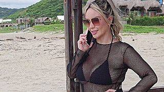 Max - Outdoor sex with a stranger I met on the beach - Max Betancur and Tatiana Alvarez - ah-me.com - Colombia