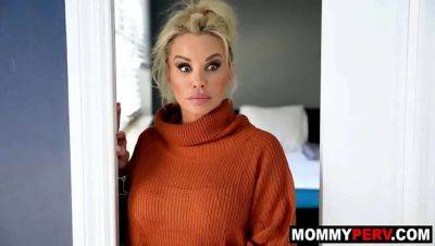 Stepmom rides stepson's hard cock - Robbin Banx MILF action - xxxfiles.com