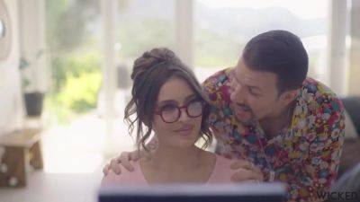 Ella Reese - Ella Reese Clout - videomanysex.com