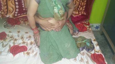 New Hot And Beautiful Bhabhi Having Romance With Her Husband - desi-porntube.com - India