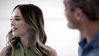Lily Larimar - Romeo Mancini - Clarke Kent - I have a plan to get rid of your stepdad - ah-me.com