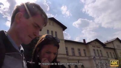 Hunt4k. lavventurosa denisse e felice di fare sesso per soldi a praga - sexu.com - Czech Republic