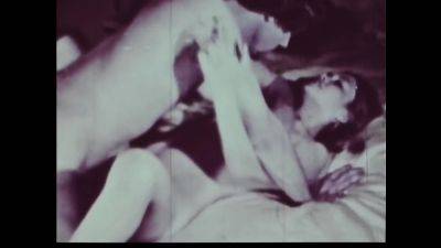 Vintage Porn Retro Erotic Theatre - Flesh Eater 4 With Retro Vintage - hclips.com