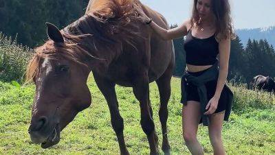 Petite Teen Mini Julia Takes Huge Cock Outdoors - Blowjob & Cumshot - porntry.com - Germany