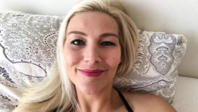 Horny German MILF Explosive Squirting Orgasm with Big Dildo - Amateur Homemade 4K - porntry.com - Germany