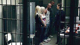 Alexis Crystal - Lola Reve, Vicktoria Redd - Lola Reve Fucked By 3 Guys In Jail - ah-me.com