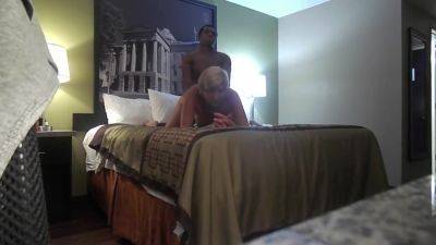 hidden cam by white milf Hard sex with women of craigslist creampie by a bbc - voyeurhit.com