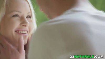 Lola Taylor - Russian blonde Lola Taylor loves deep sex - sexu.com - Russia