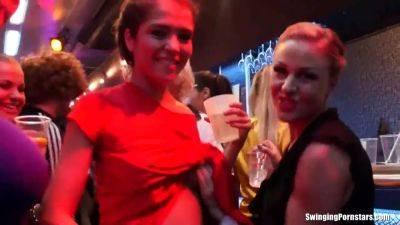 Bisexual club chicks having fun - sexu.com