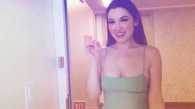 Rubateen - hot russian (emma) gives a sausage massage - sexu.com - Russia