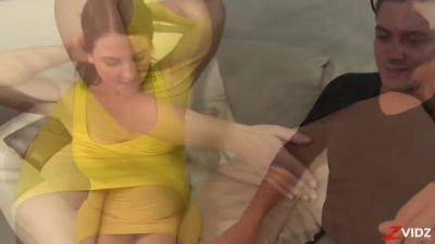 Casey Cumz - Casey Cumz is a Big Squirter - hotmovs.com