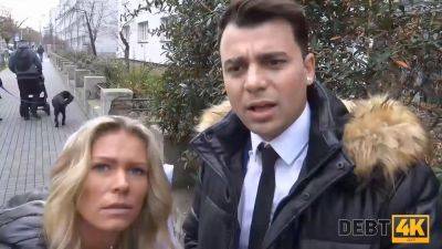 Debt4k. debt collector tracks down Sexy Bride and they have affair - sexu.com - Czech Republic
