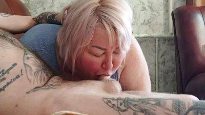 Hot Russian MILF Neighbor Sucks Hard Cock & Swallows Cum - Zona901 - veryfreeporn.com - Russia